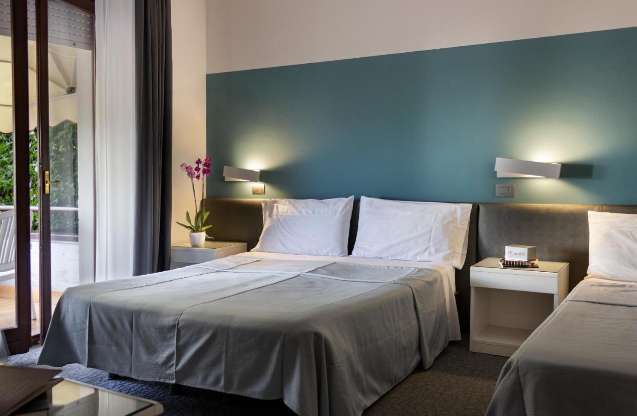 Hotel Desiree - Garda Lake Collection Sirmione Exterior photo