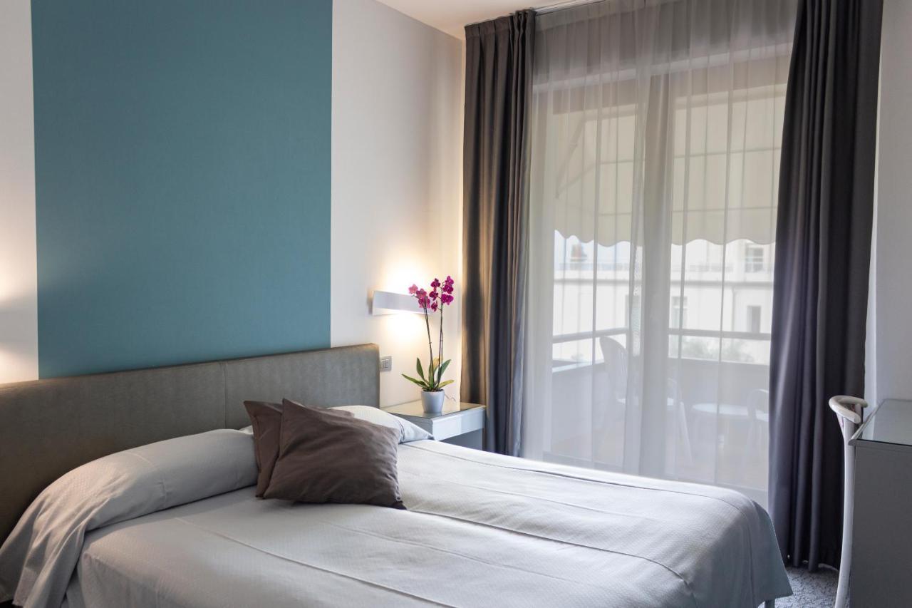 Hotel Desiree - Garda Lake Collection Sirmione Exterior photo