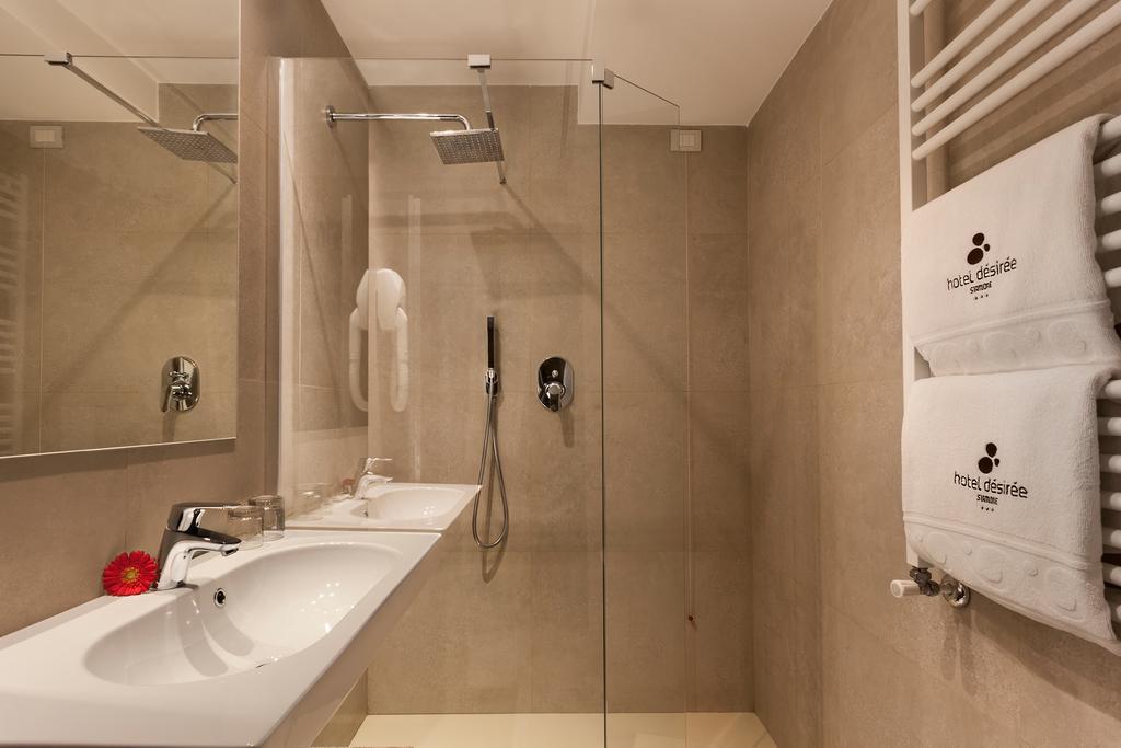 Hotel Desiree - Garda Lake Collection Sirmione Exterior photo