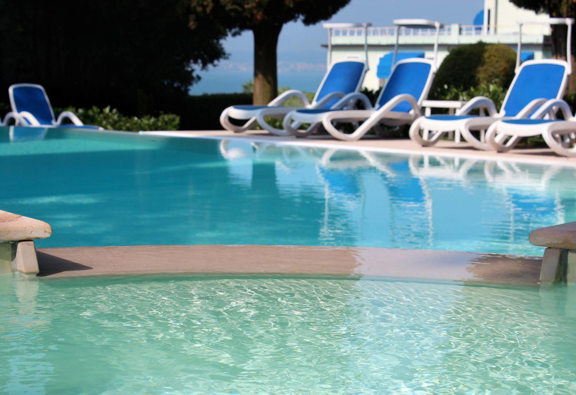 Hotel Desiree - Garda Lake Collection Sirmione Exterior photo